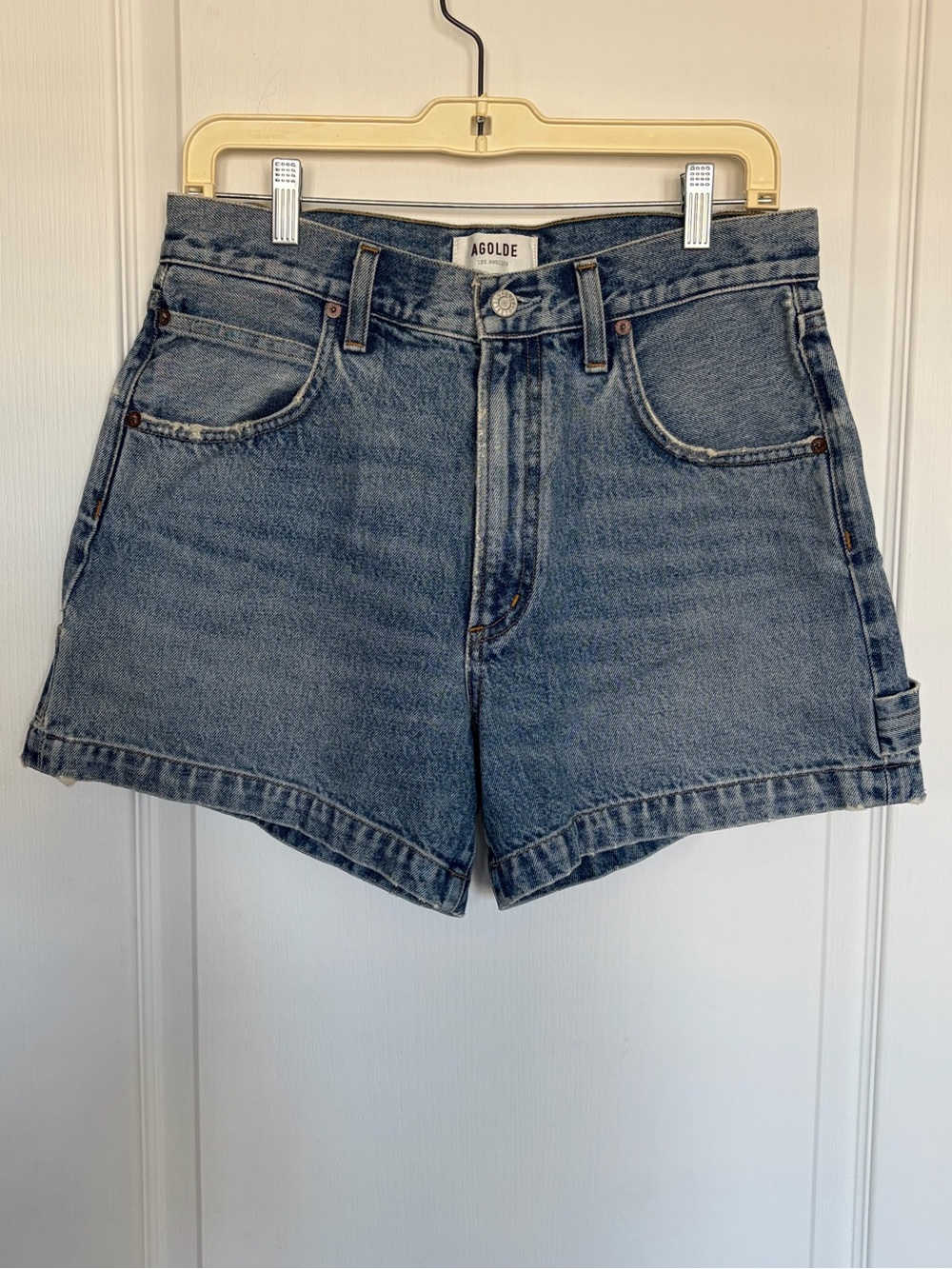 Agolde Vintage-Style High Rise Denim Shorts — Faded Blue